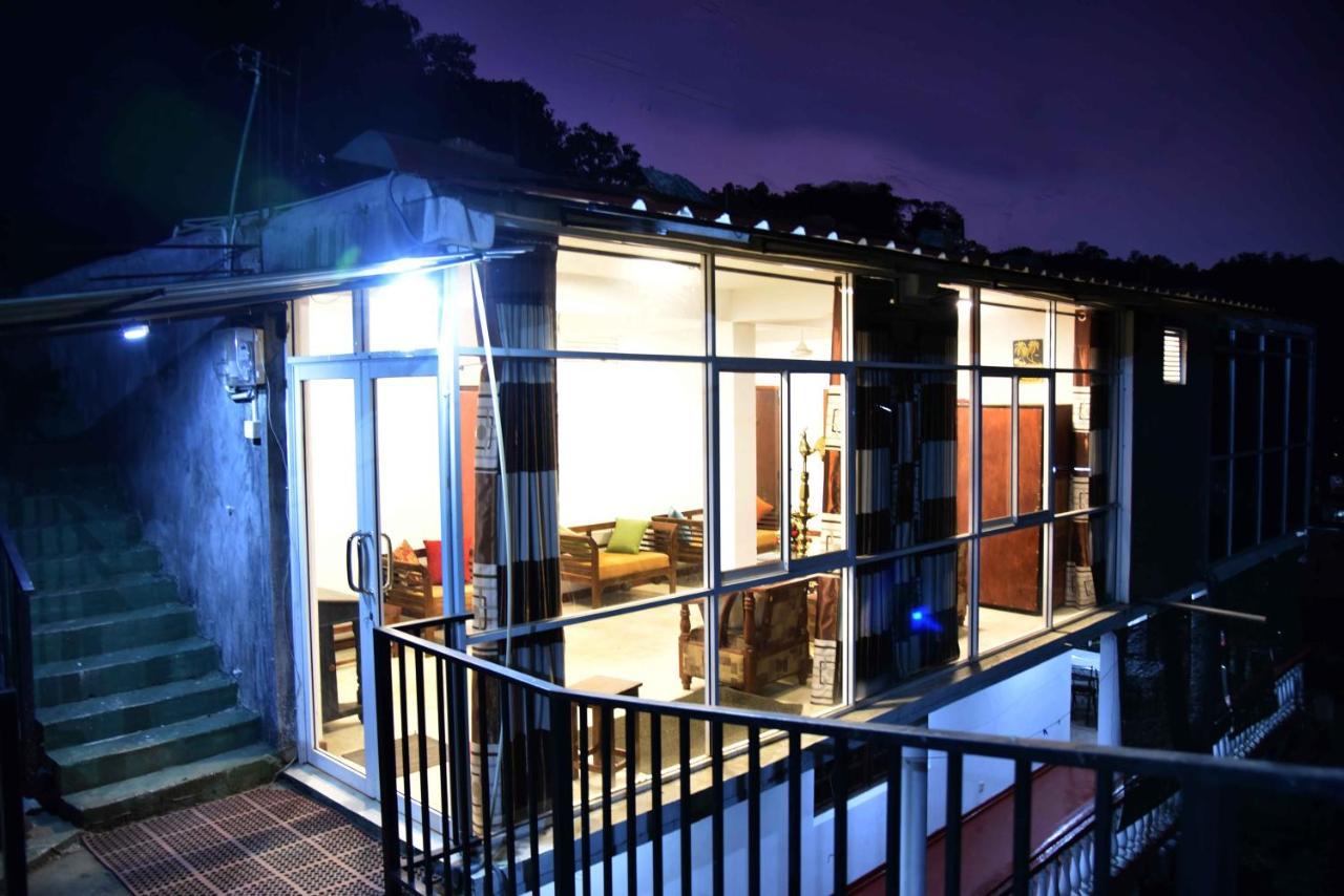 Lodge In 611 Kandy Kültér fotó